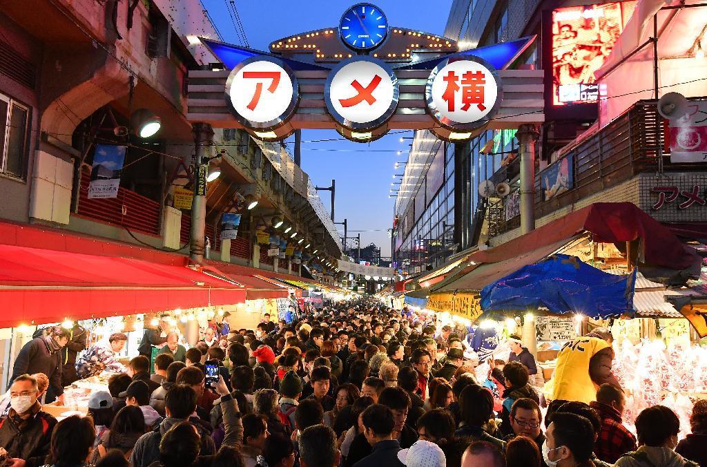 毎日大セール実施！？買い物の名所『上野アメ横 (Ueno Ameyoko